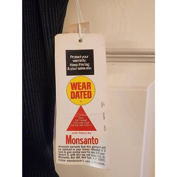 Vintage Monsanto NWT  mock turtleneck shimmer skater dress silver black and red - Picture 8 of 9